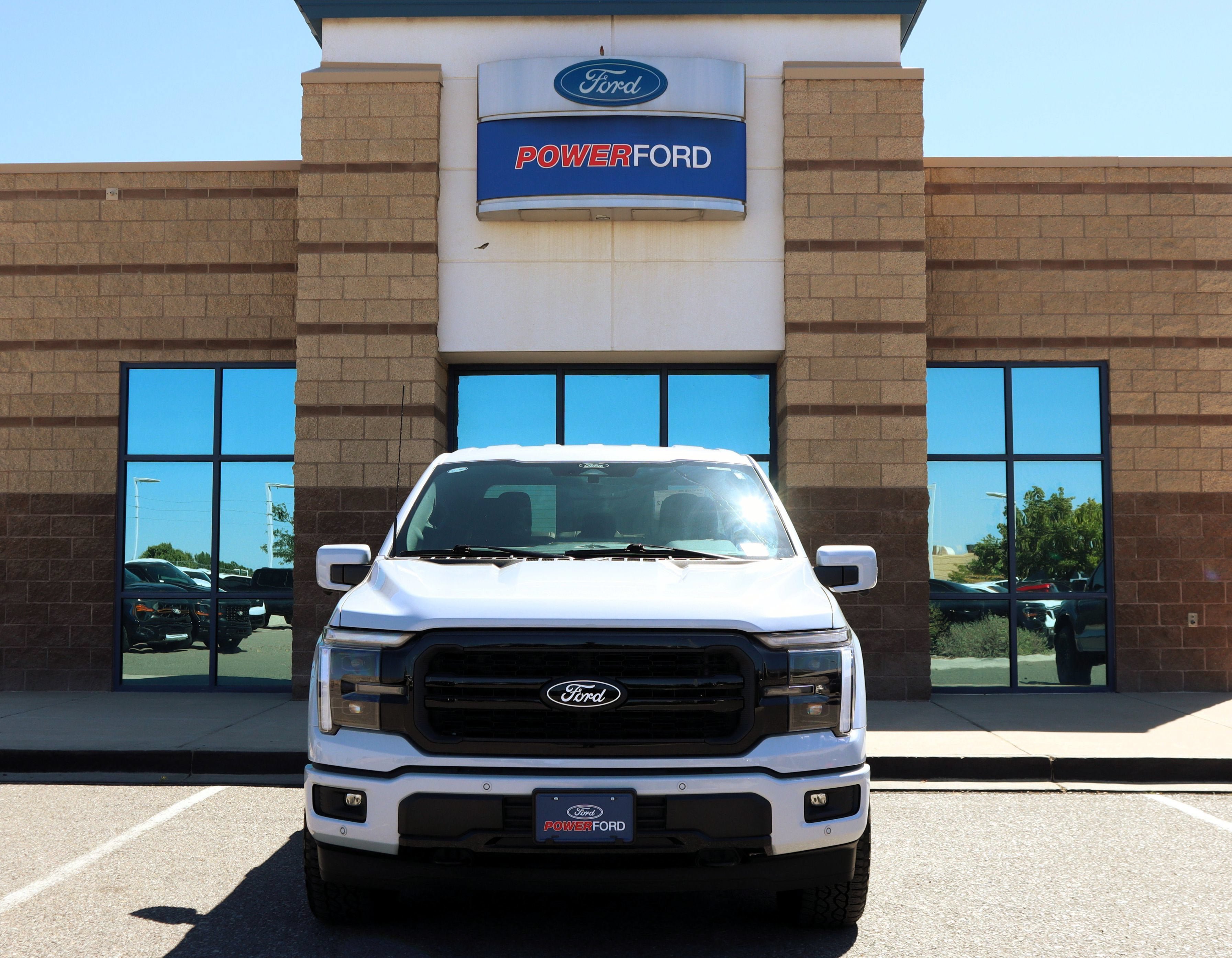 Certified 2025 Ford F150 Lariat w/ FX4 Off-Road Package AWD/4WD image 3