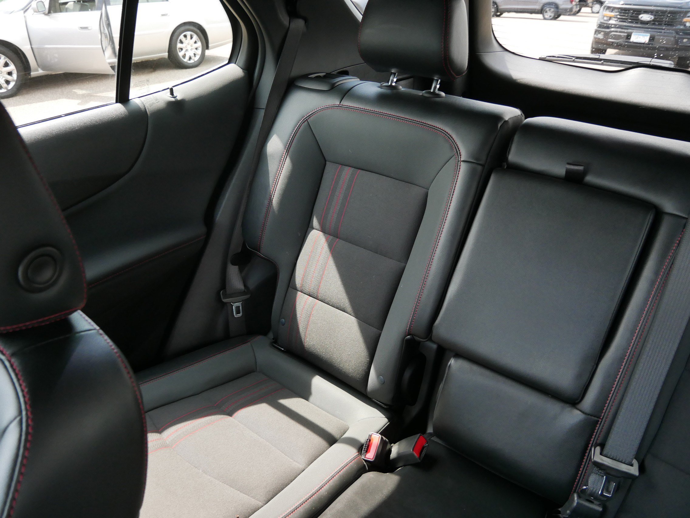 Used 2024 Chevrolet Equinox RS AWD/4WD image 12
