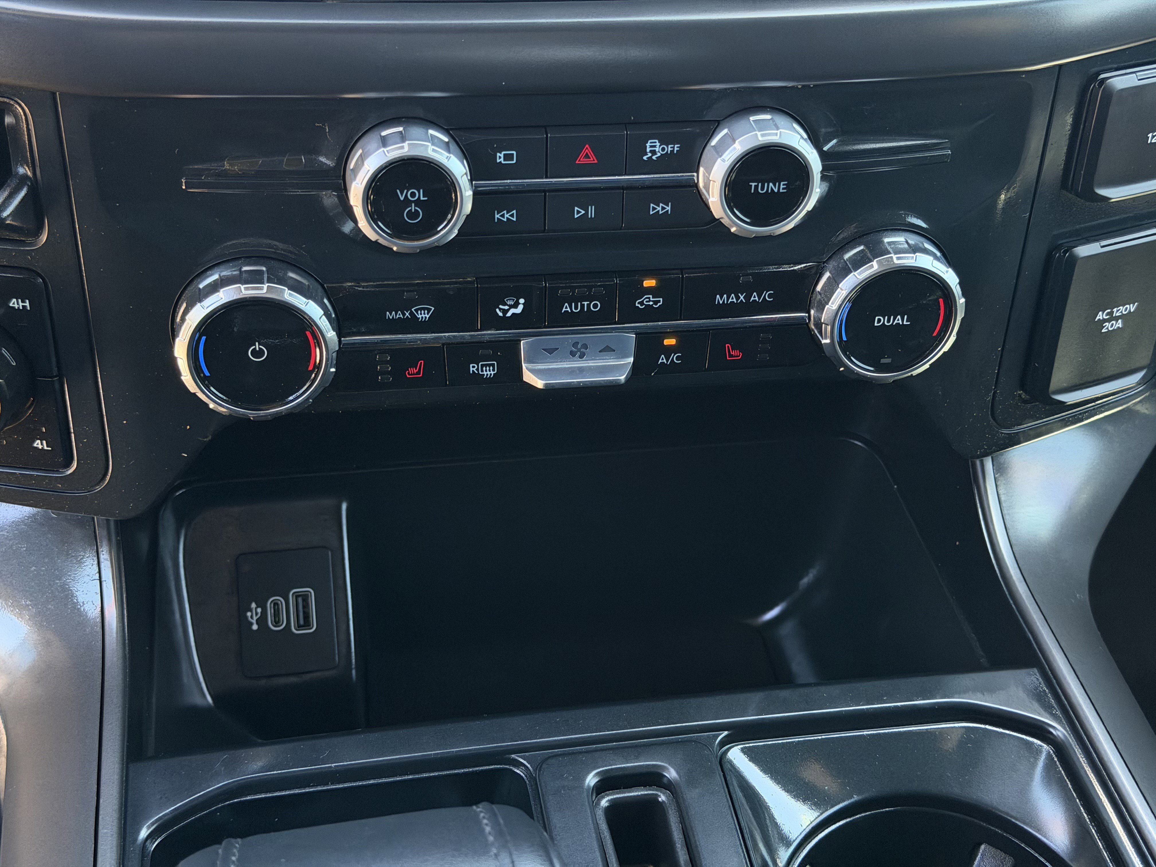 Certified 2025 Ford F150 Tremor AWD/4WD image 24