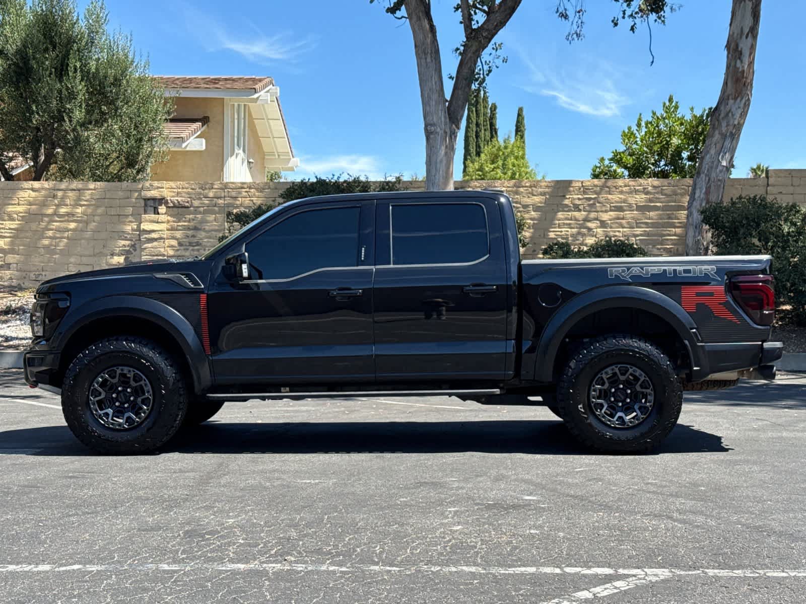 Certified 2024 Ford F150 Raptor w/ Equipment Group 803A Raptor R AWD/4WD image 5