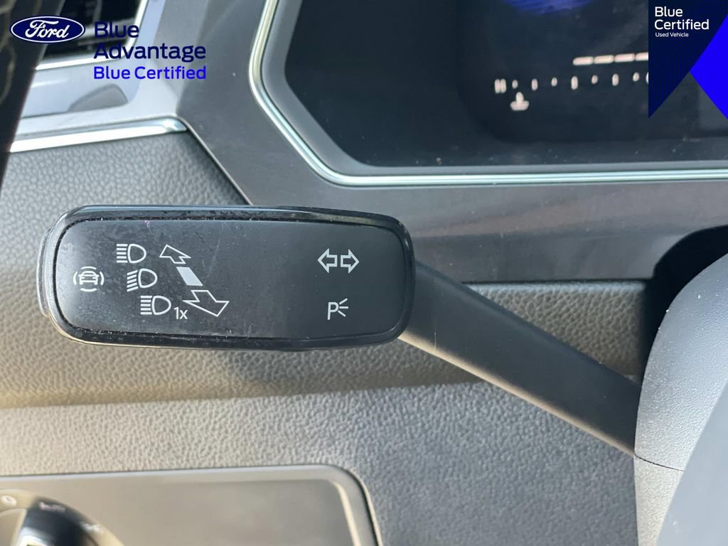 Used 2023 Volkswagen Tiguan SE FWD image 23