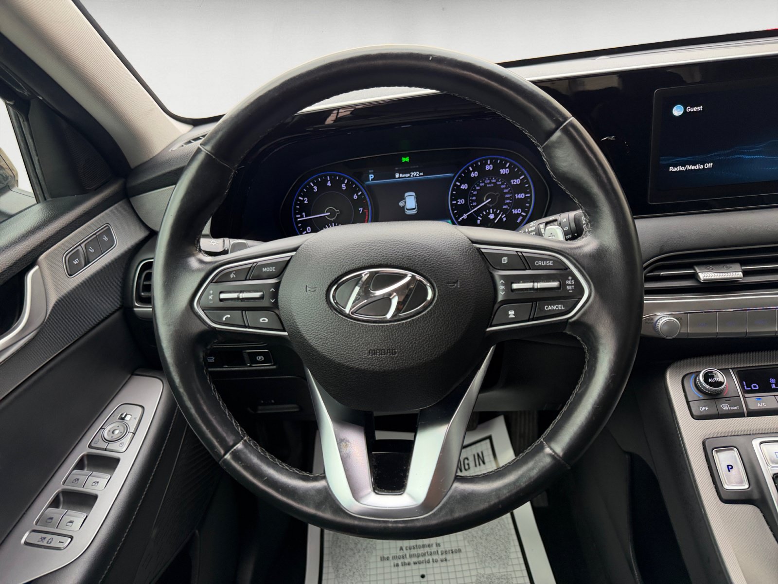 Used 2022 Hyundai Palisade SEL w/ Premium Package FWD image 11