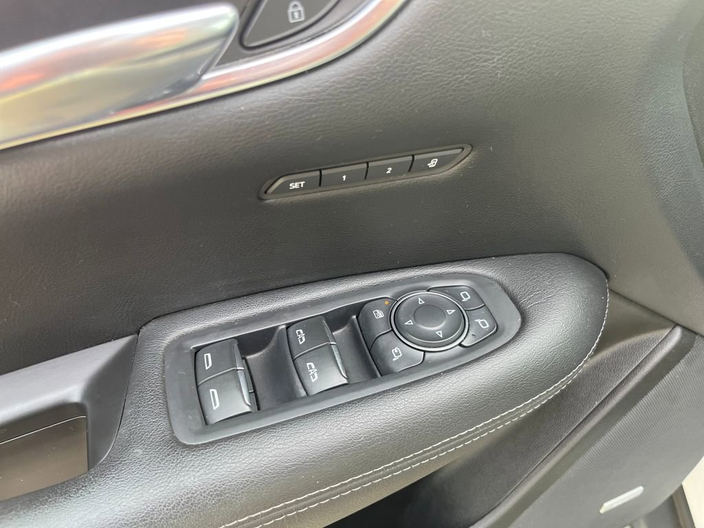 Used 2021 Cadillac XT5 Premium Luxury image 17