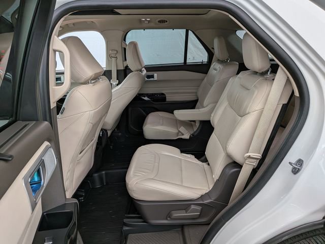 Certified 2023 Ford Explorer Platinum w/ Technology Package image 18