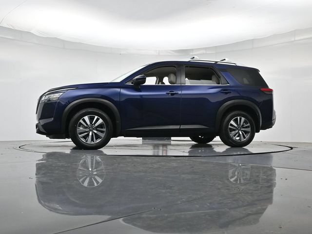 Used 2023 Nissan Pathfinder SL FWD image 40