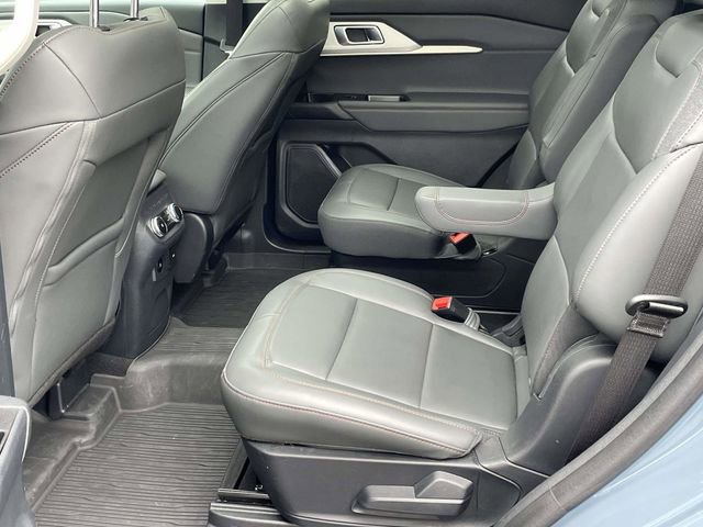 Certified 2025 Ford Explorer Active w/ Active Comfort Package image 26