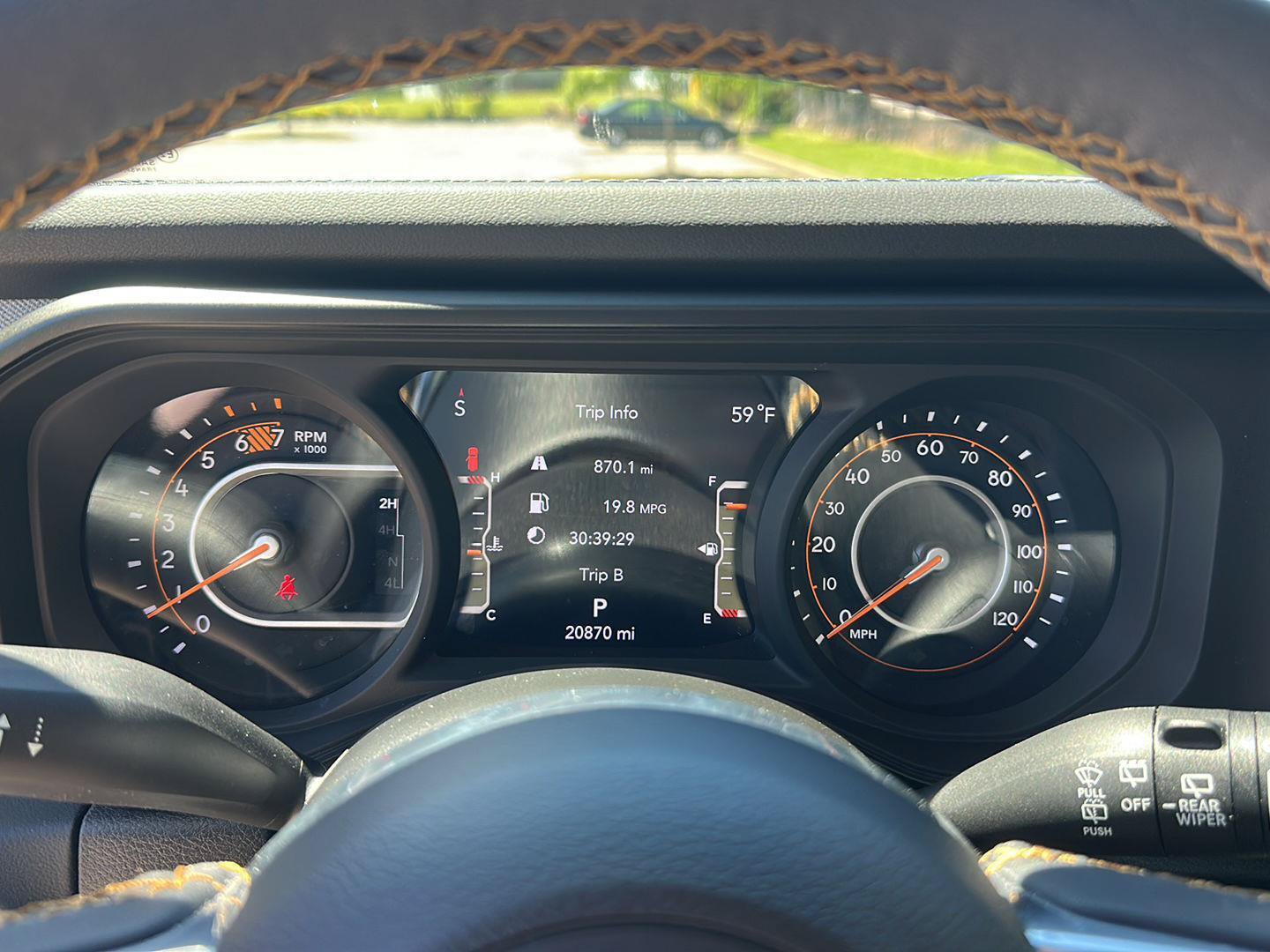 Used 2024 Jeep Wrangler Unlimited Sahara w/ Technology Group AWD/4WD image 15