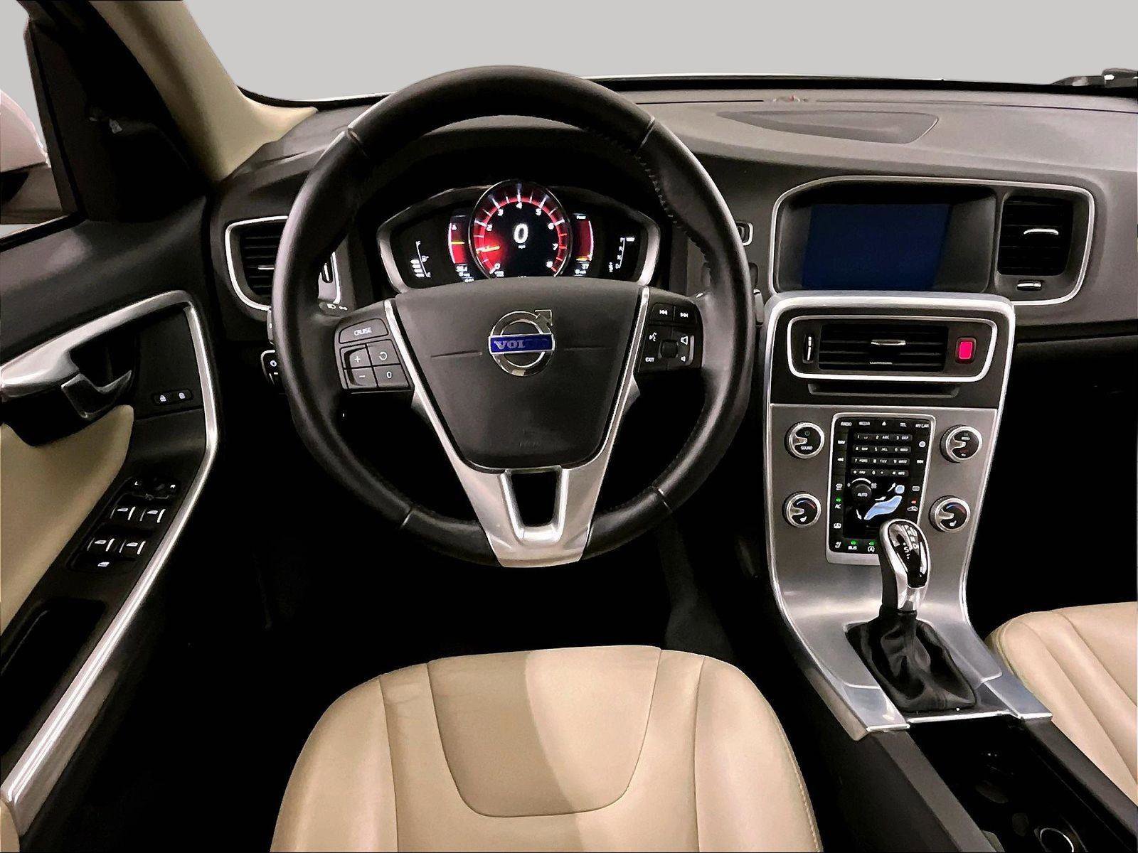 Used 2017 Volvo S60 T5 Inscription AWD/4WD image 5