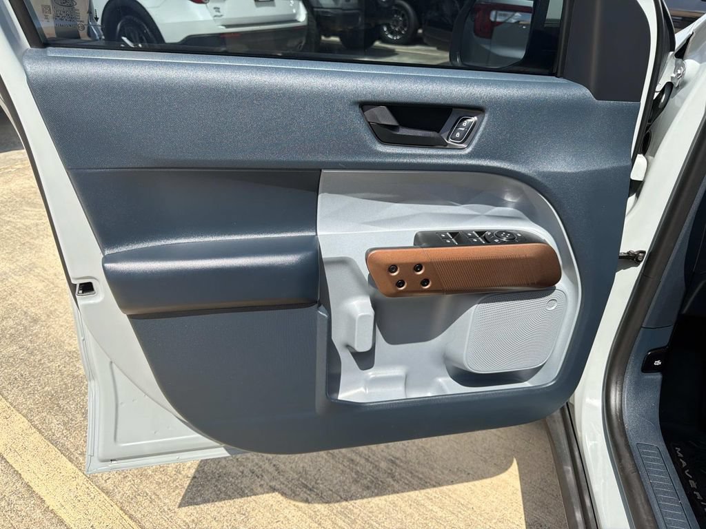 Certified 2023 Ford Maverick Lariat FWD image 22