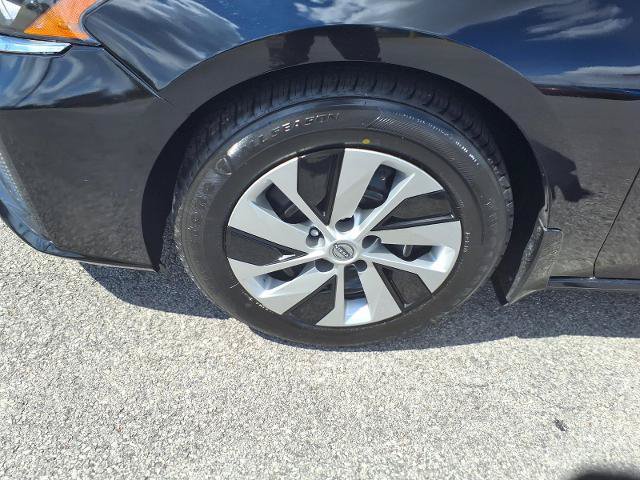 Used 2023 Nissan Altima 2.5 S FWD image 5