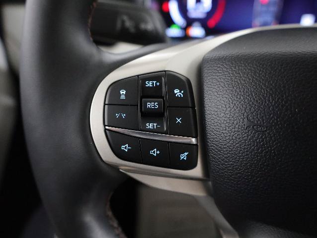Certified 2025 Ford Explorer Active w/ Active Comfort Package AWD/4WD image 14