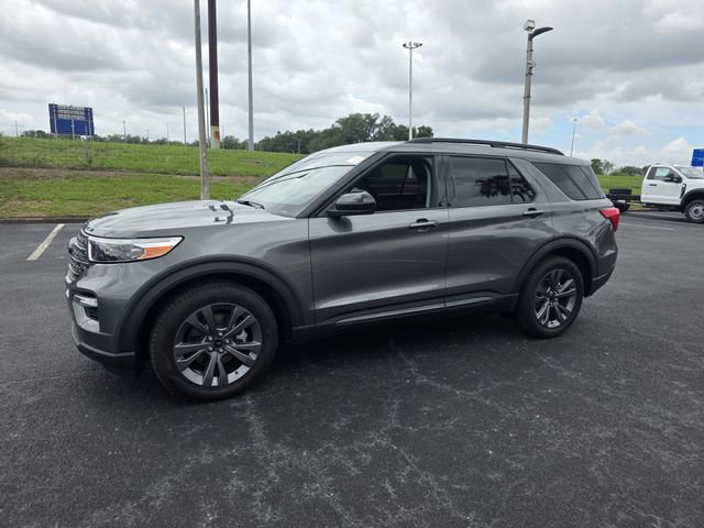 Certified 2023 Ford Explorer XLT w/ Equipment Group 202A RWD image 9