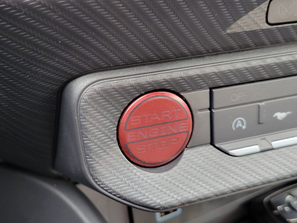 Certified 2025 Ford Mustang GT image 31