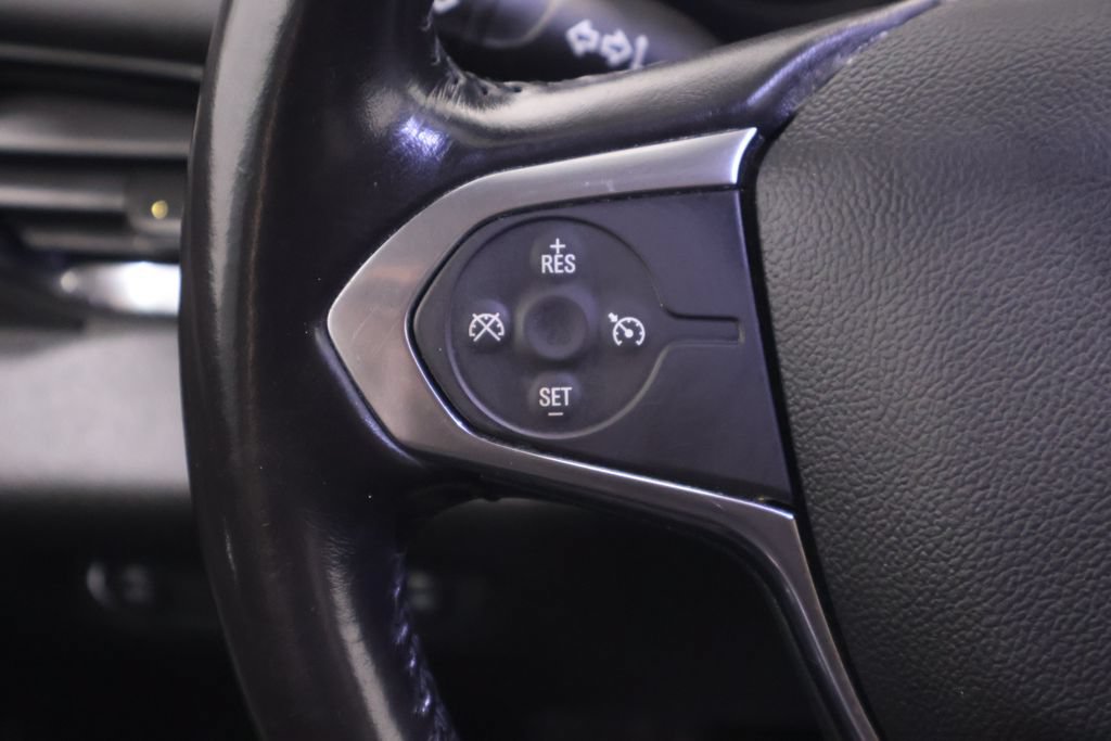 Used 2020 Chevrolet Traverse LT w/ LPO, Floor Liner Package AWD/4WD image 27