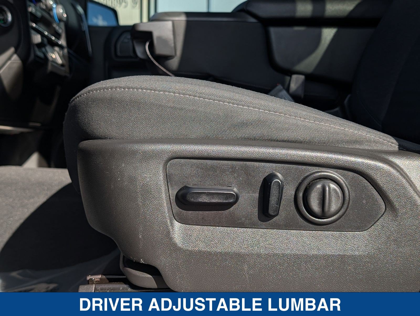 Used 2021 Chevrolet Silverado 1500 LT AWD/4WD image 23