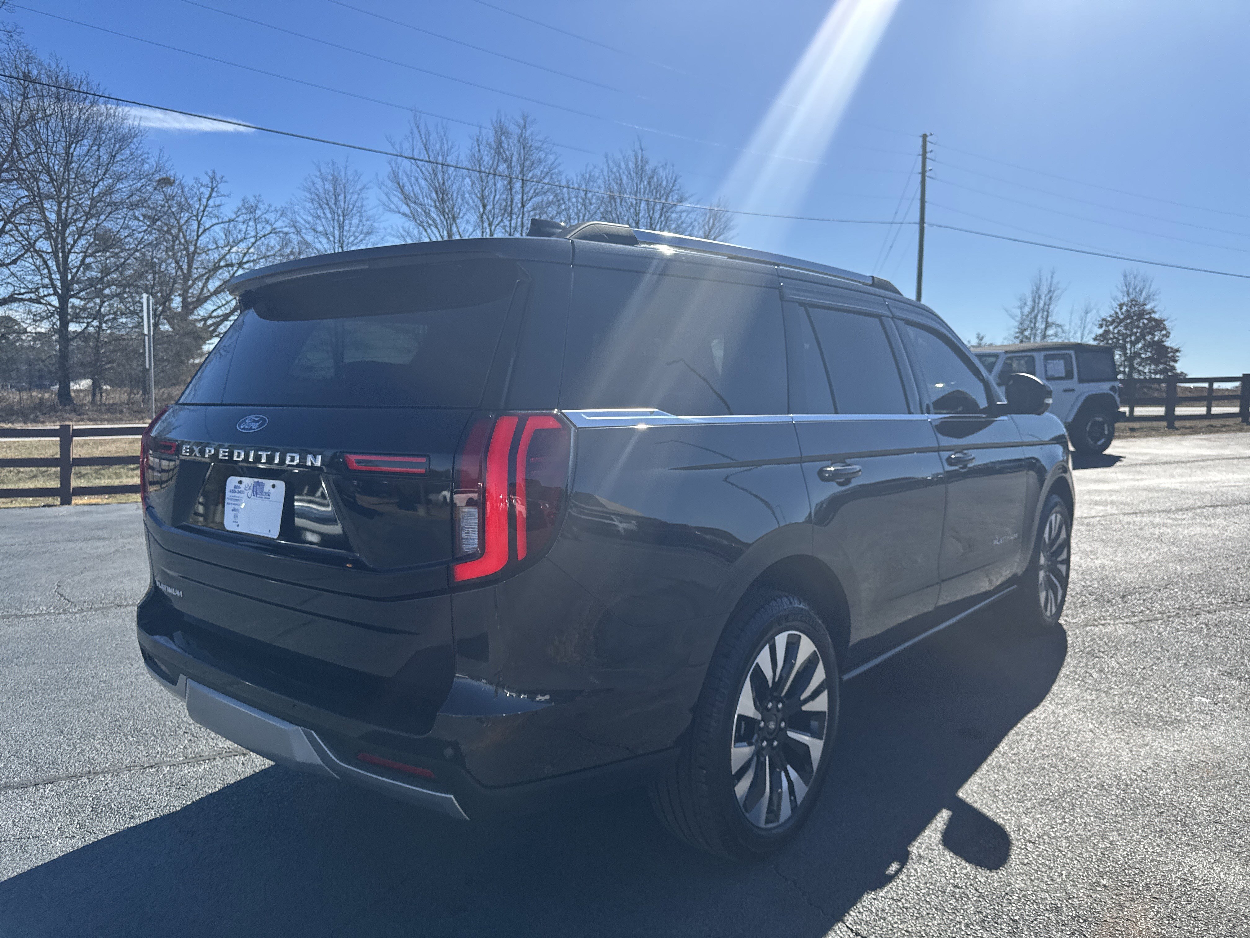Certified 2025 Ford Expedition Platinum w/ Driver's Package image 5
