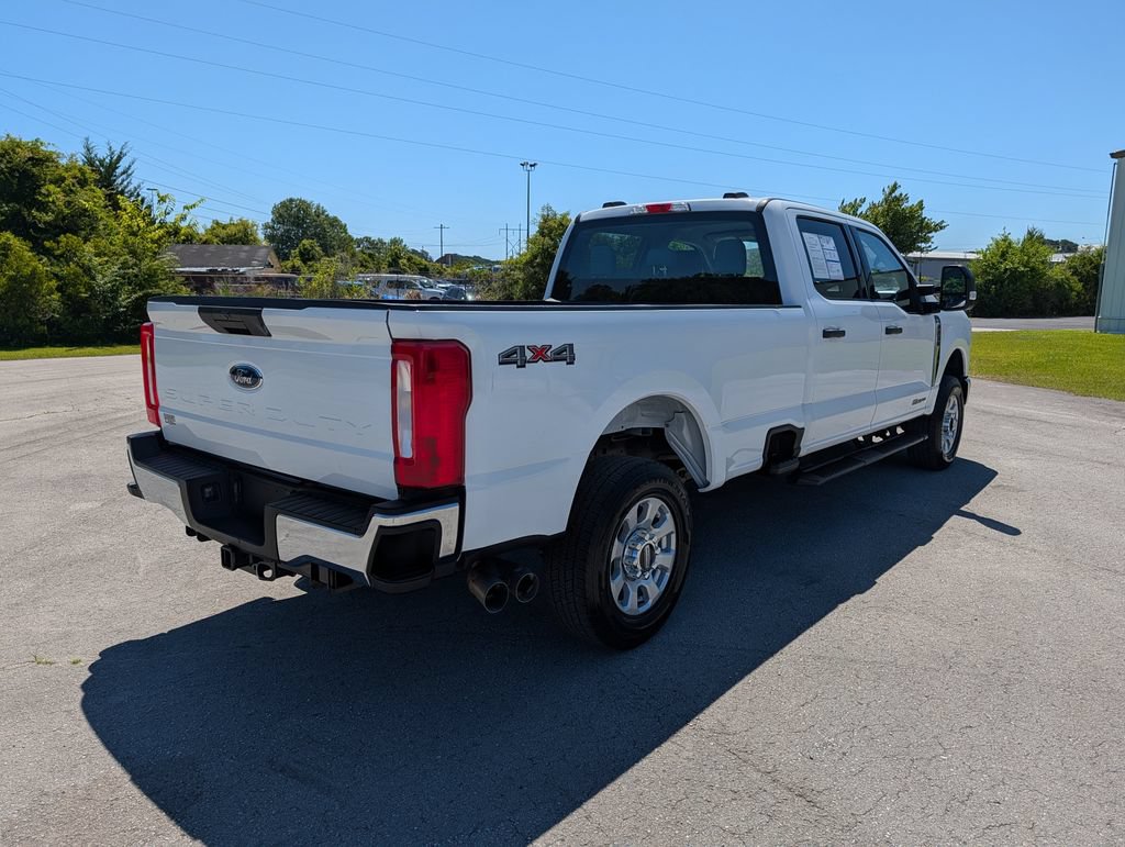 Certified 2024 Ford F250 XLT AWD/4WD image 3
