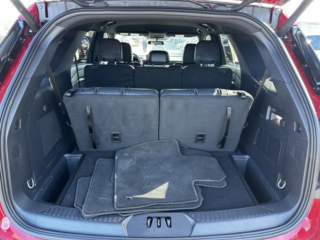 Certified 2025 Ford Explorer ST-Line w/ ST-Line Street Pack image 45