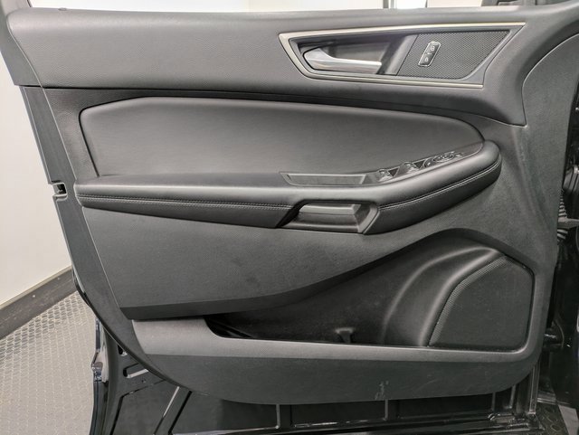 Certified 2022 Ford Edge SEL w/ Convenience Package image 8