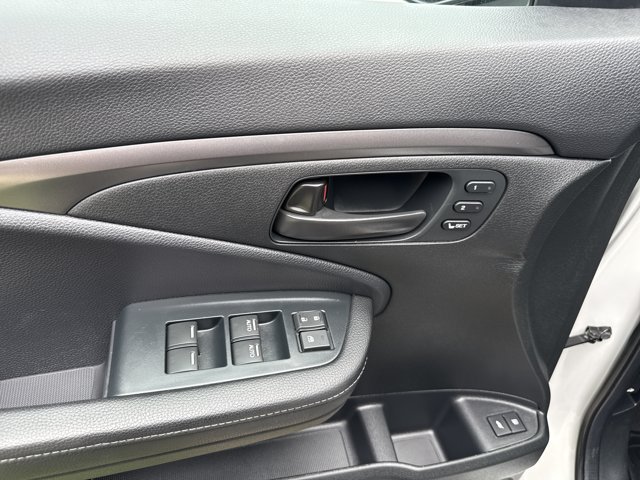 Used 2023 Honda Passport EX-L image 12