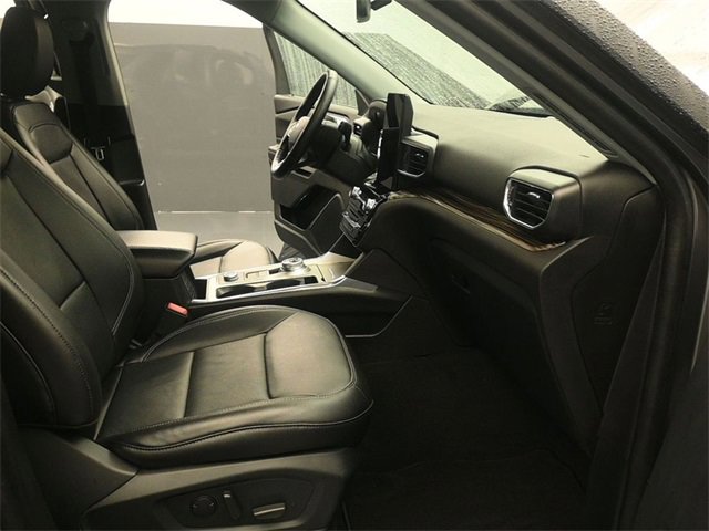 Certified 2022 Ford Explorer Limited w/ Limited Technology Package image 17