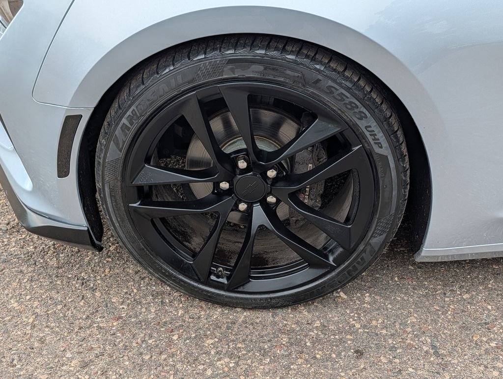 Used 2017 Chevrolet Camaro LT RWD image 7