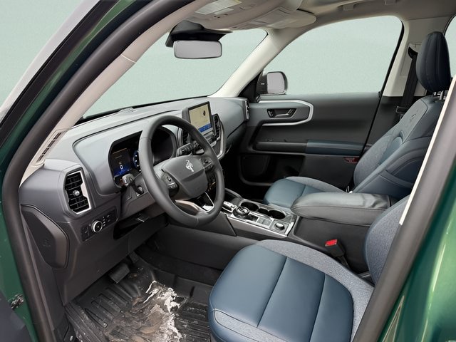 Certified 2024 Ford Bronco Sport Outer Banks w/ Tech Package AWD/4WD image 4