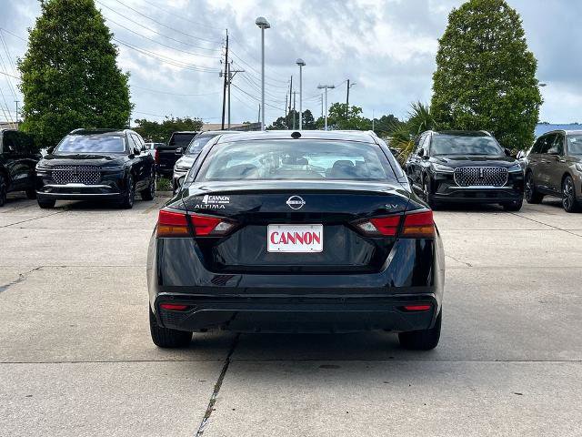 Used 2024 Nissan Altima 2.5 SV FWD image 4