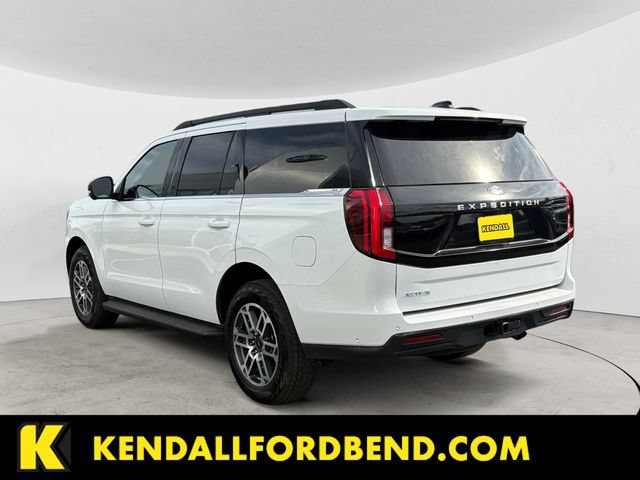 Certified 2025 Ford Expedition Active AWD/4WD image 3