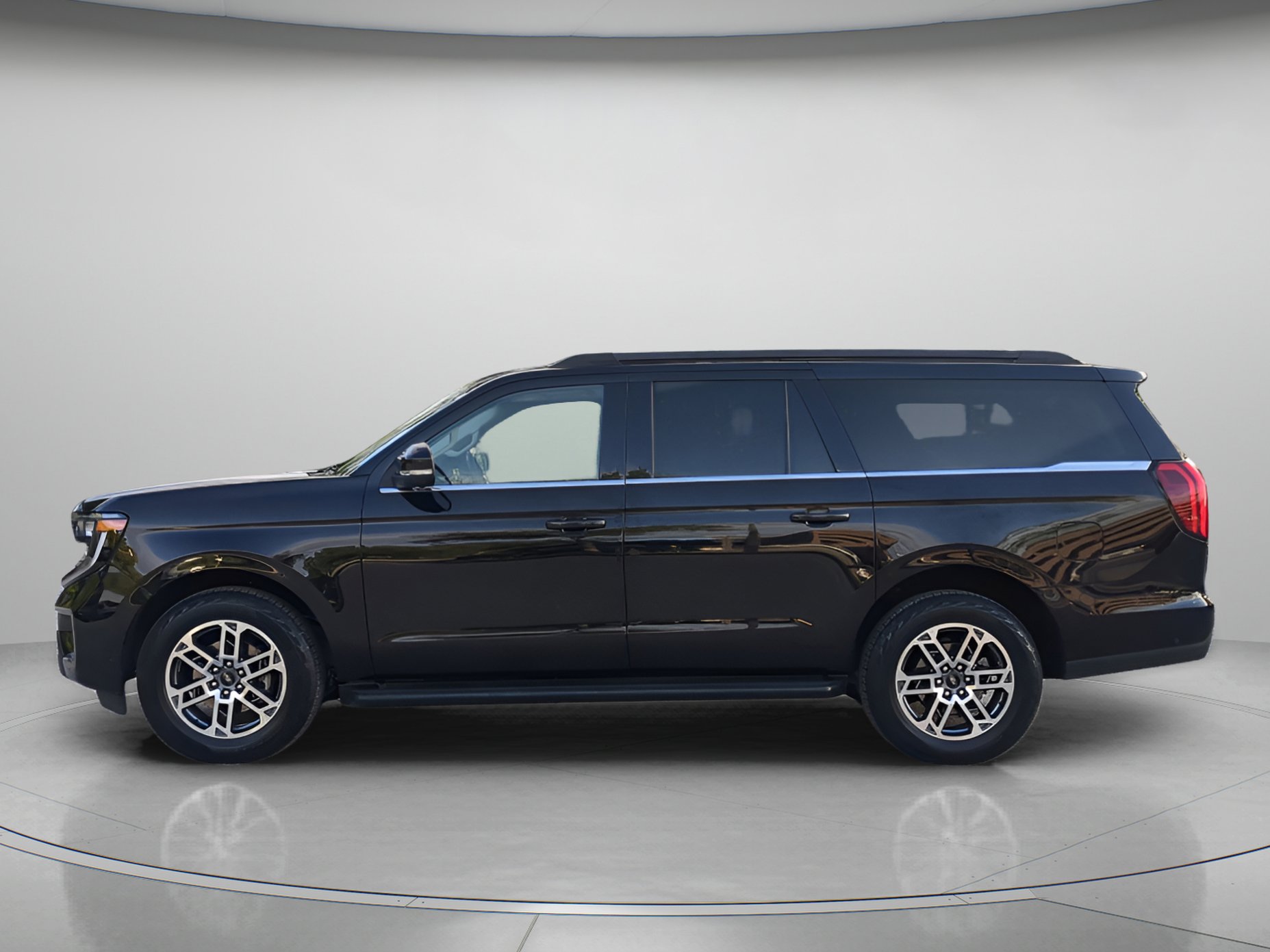 Certified 2025 Ford Expedition Max Active AWD/4WD image 43