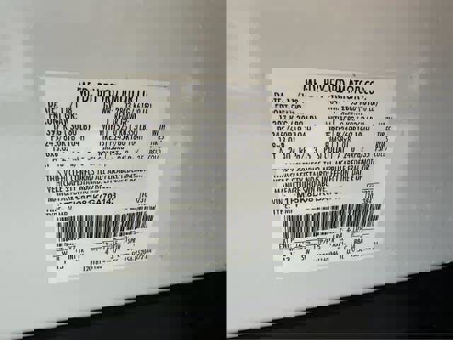 Certified 2019 Ford Explorer XLT w/ Equipment Group 202A image 15