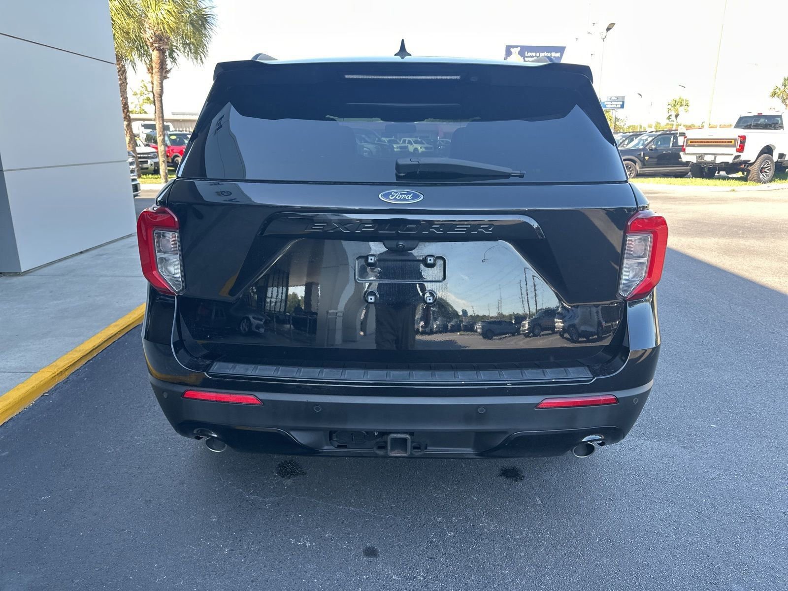 Certified 2023 Ford Explorer ST-Line w/ Class IV Trailer Tow Package RWD image 5