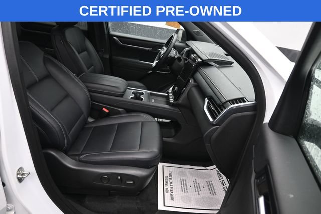 Used 2024 GMC Acadia Elevation AWD/4WD image 11