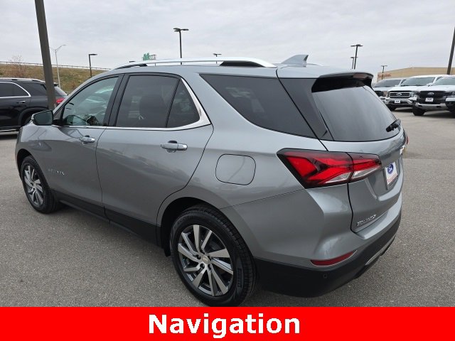 Used 2023 Chevrolet Equinox Premier image 3