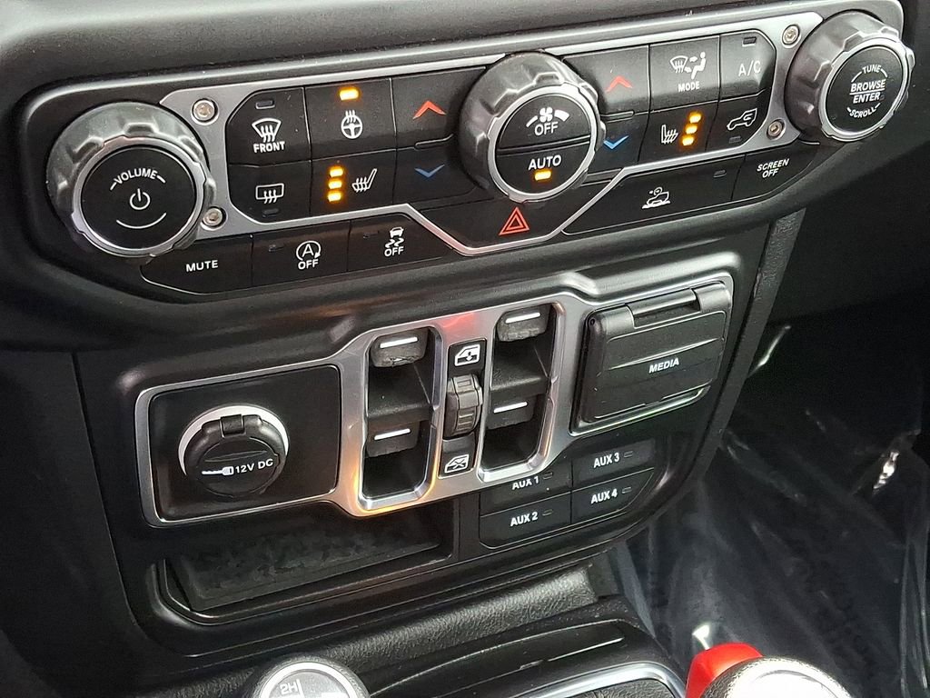 Used 2021 Jeep Gladiator Willys image 16