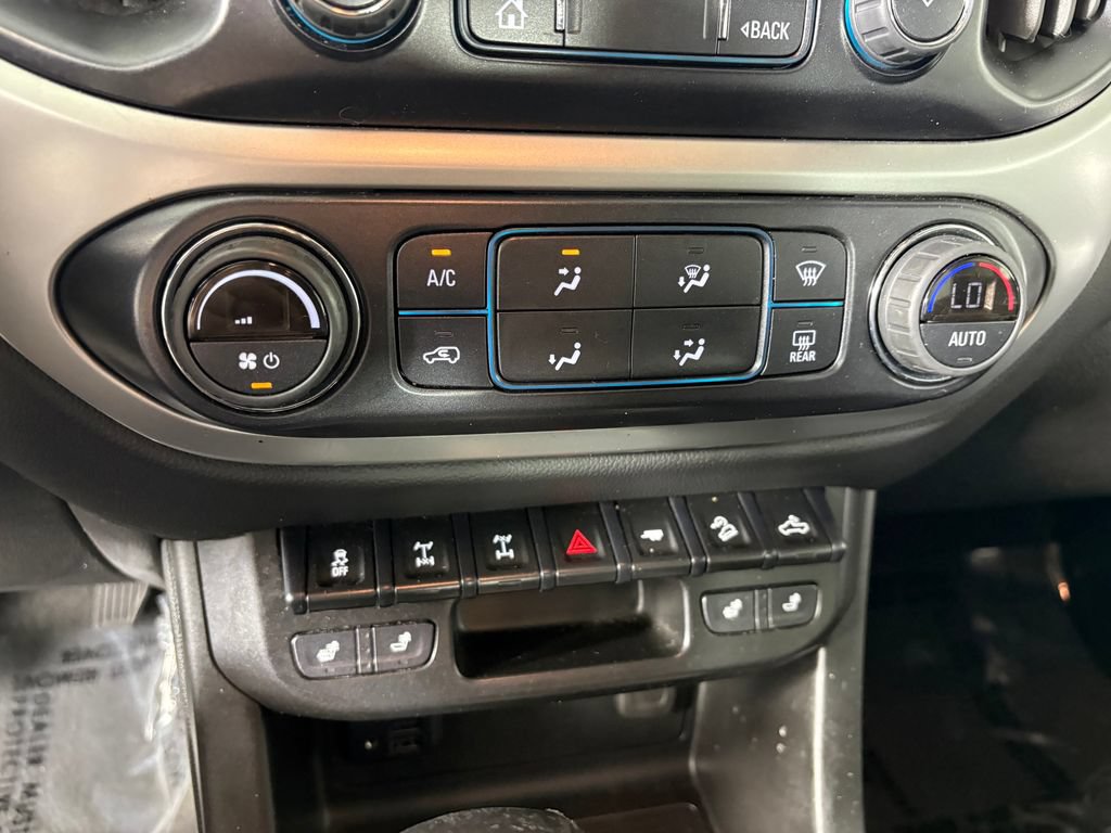 Used 2022 Chevrolet Colorado ZR2 w/ ZR2 Midnight Special Edition AWD/4WD image 20