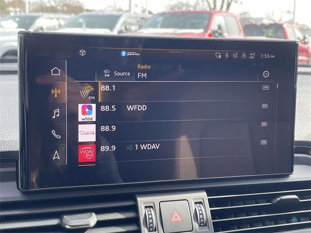 Used 2024 Audi Q5 2.0T Premium w/ Convenience Package image 18