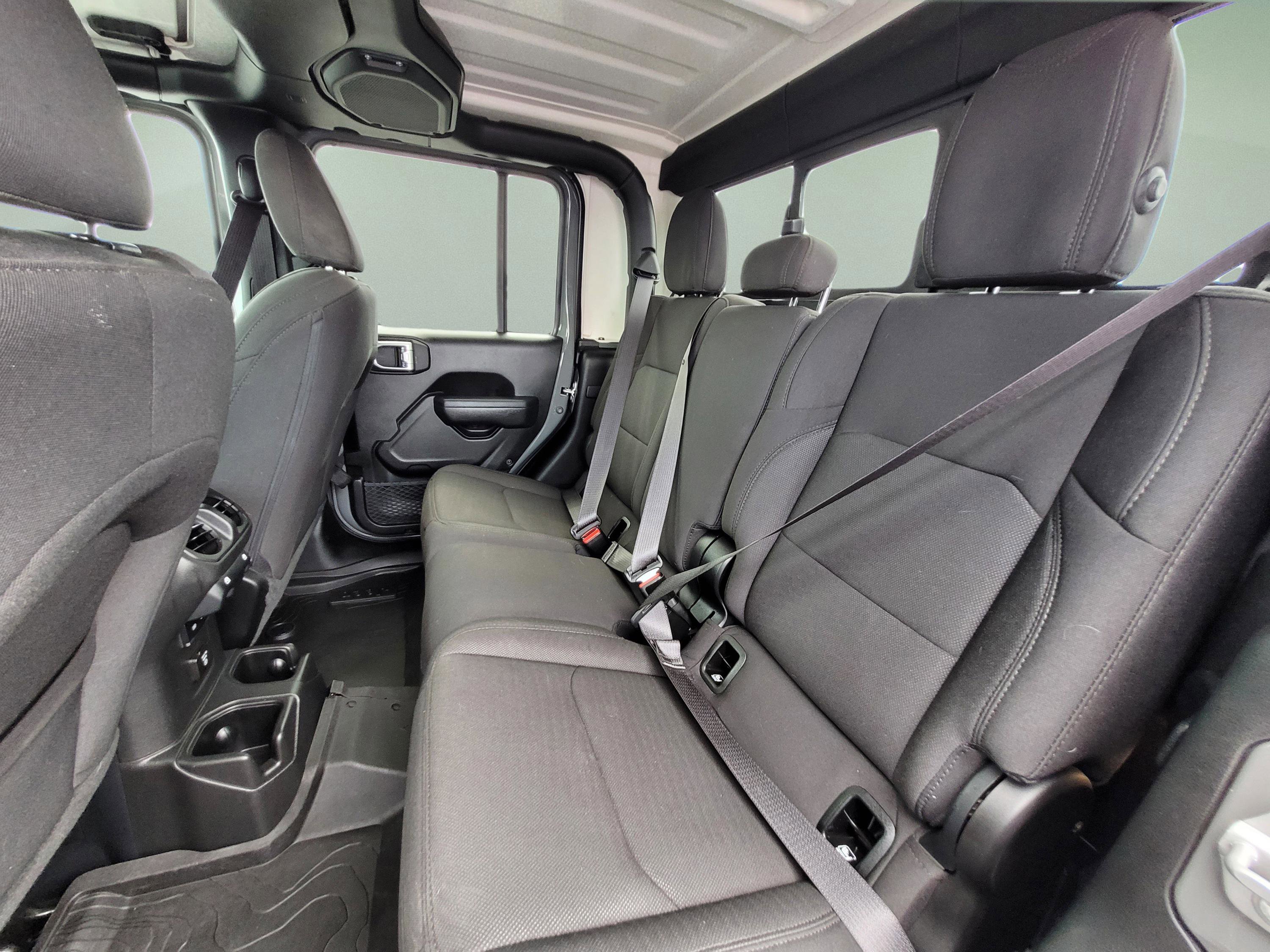 Used 2023 Jeep Gladiator Sport AWD/4WD image 17