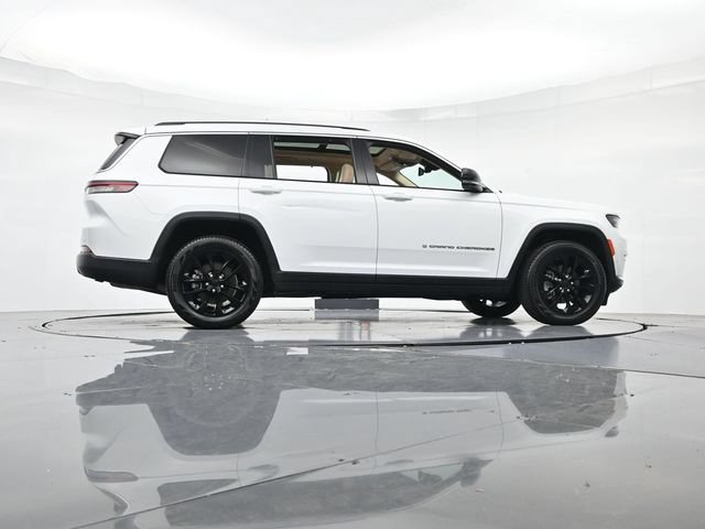 Used 2021 Jeep Grand Cherokee L Limited w/ Luxury Tech Group II AWD/4WD image 37