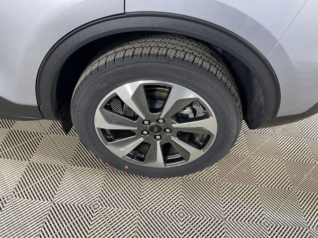 Certified 2024 Ford Escape Platinum image 21