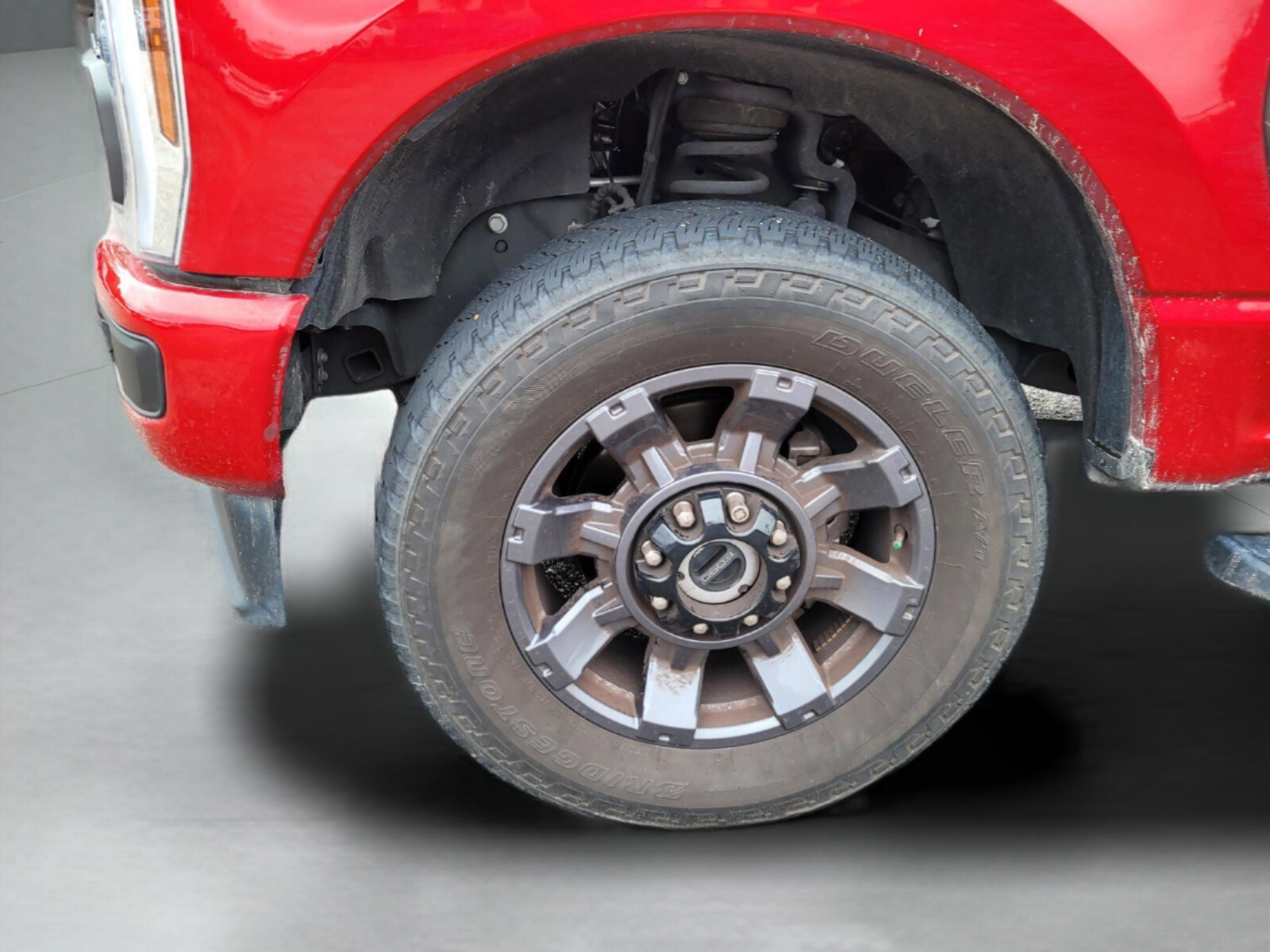 Certified 2024 Ford F250 Lariat w/ Sport Appearance Package image 25