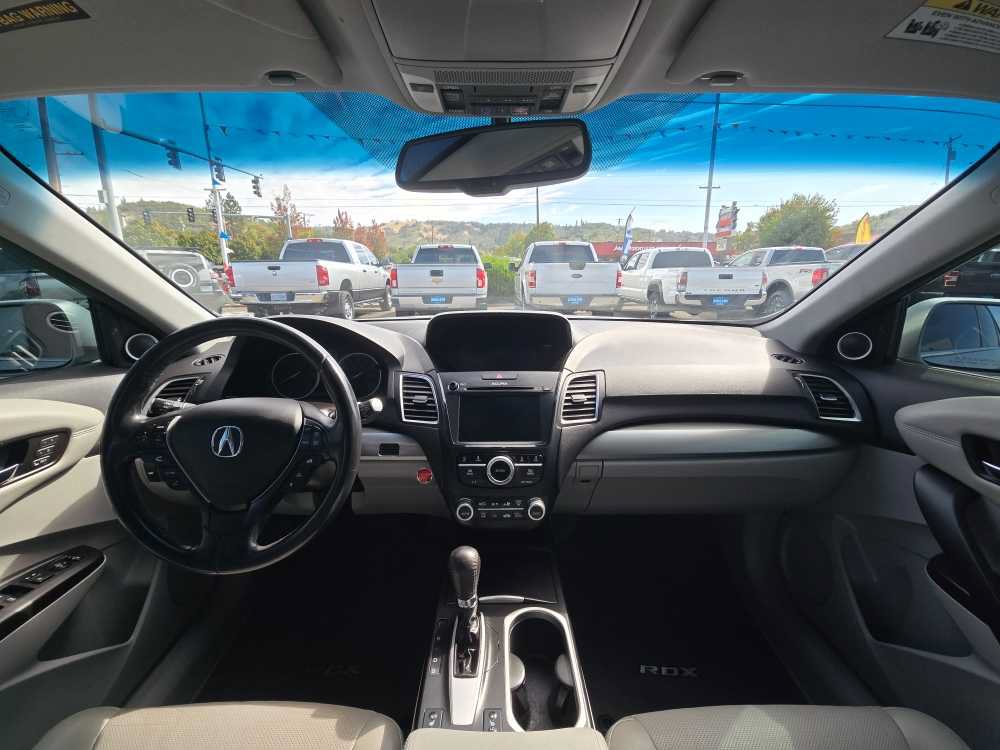 Used 2018 Acura RDX w/ Technology Package AWD/4WD image 14