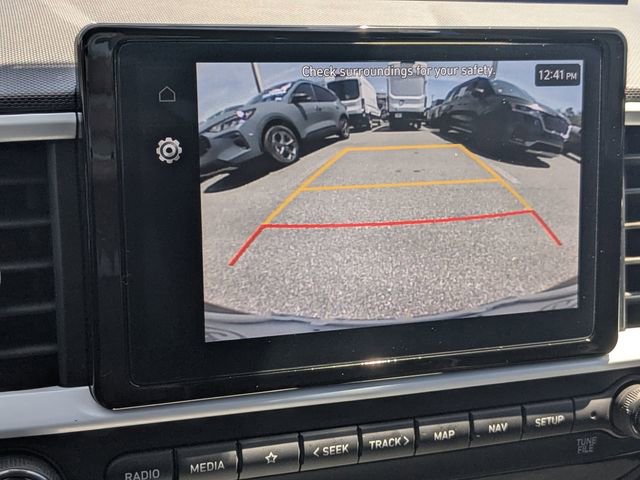 Used 2024 Hyundai Venue Limited FWD image 22