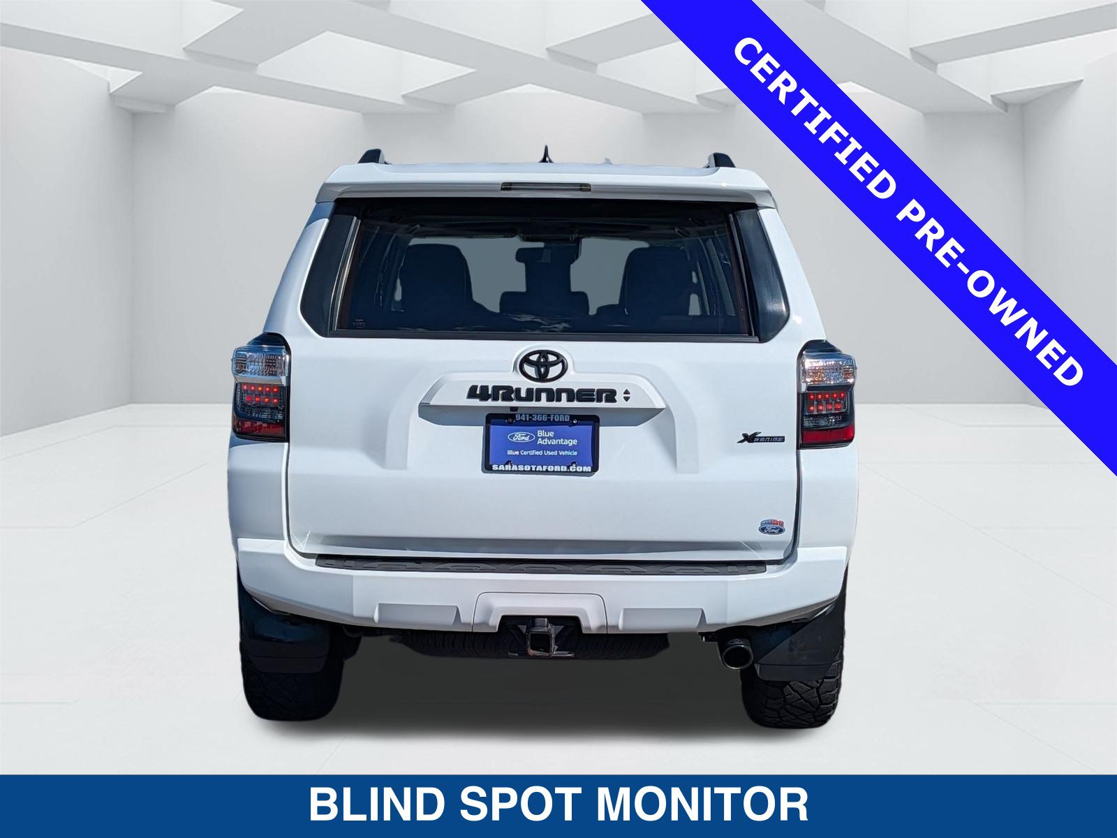 Used 2022 Toyota 4Runner SR5 Premium w/ Moonroof Package RWD image 6