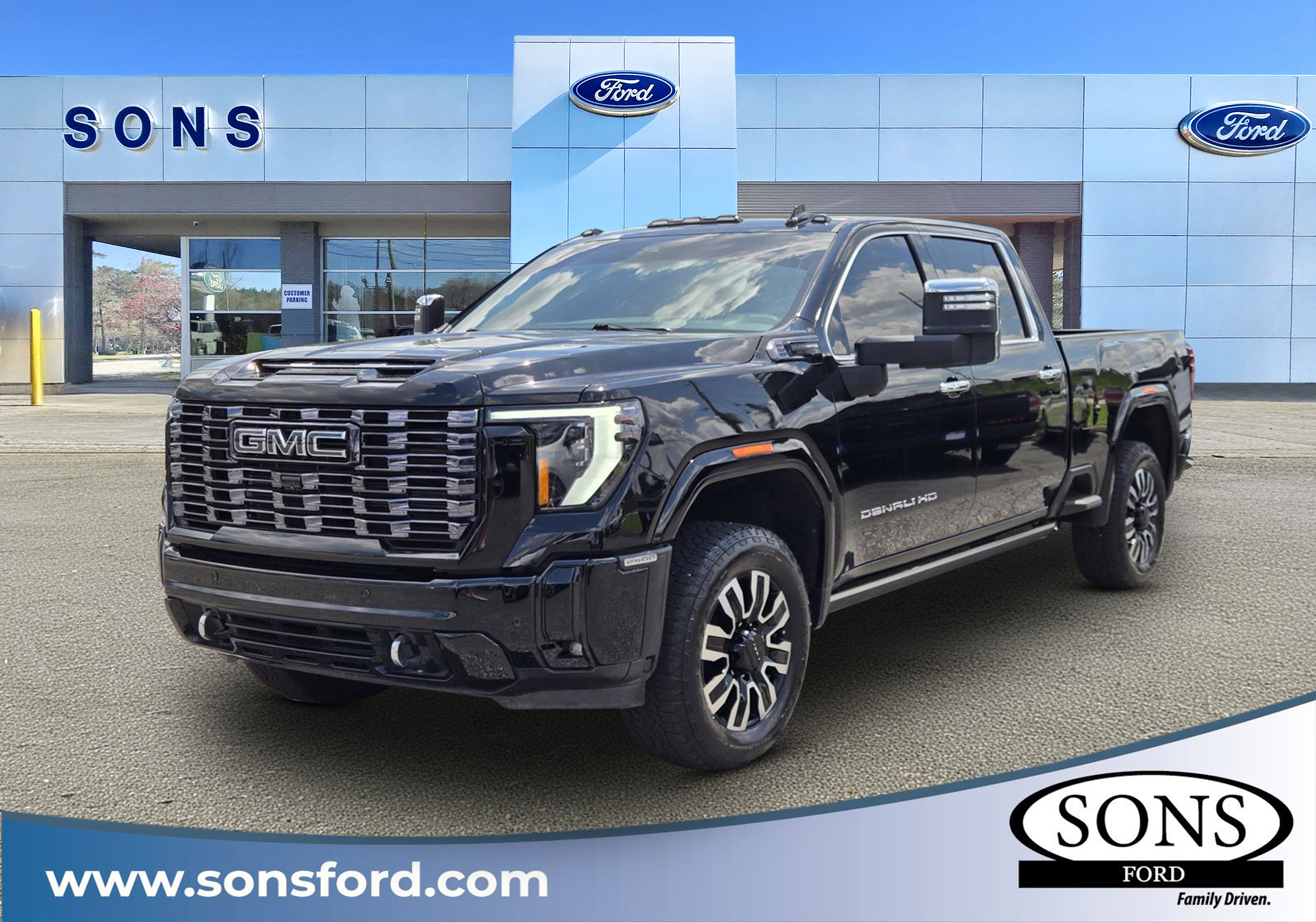 Used 2026 GMC Sierra 2500 Denali Ultimate AWD/4WD image 1