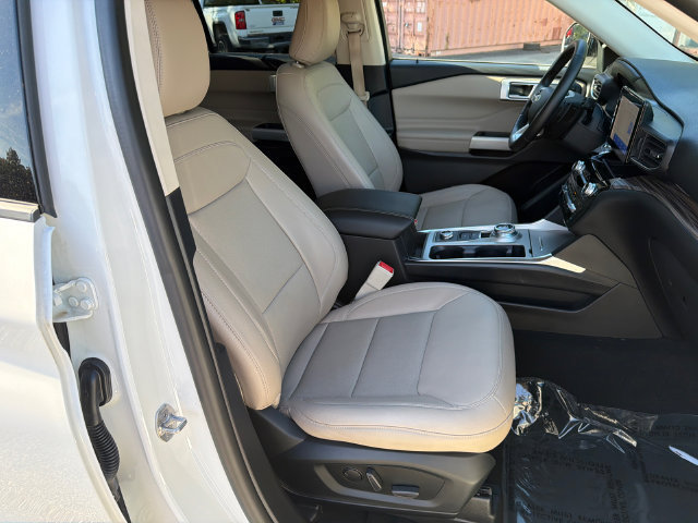 Certified 2021 Ford Explorer Limited w/ Equipment Group 301A AWD/4WD image 15
