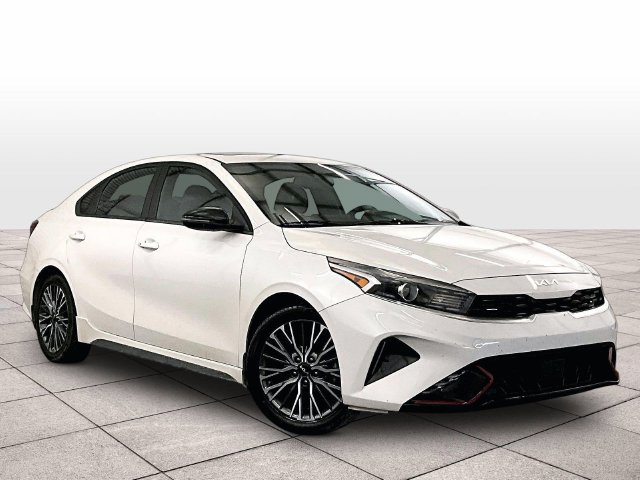Used 2022 Kia Forte GT-Line w/ GT-Line Premium Package FWD image 2
