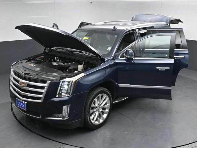 Used 2018 Cadillac Escalade Luxury AWD/4WD image 52