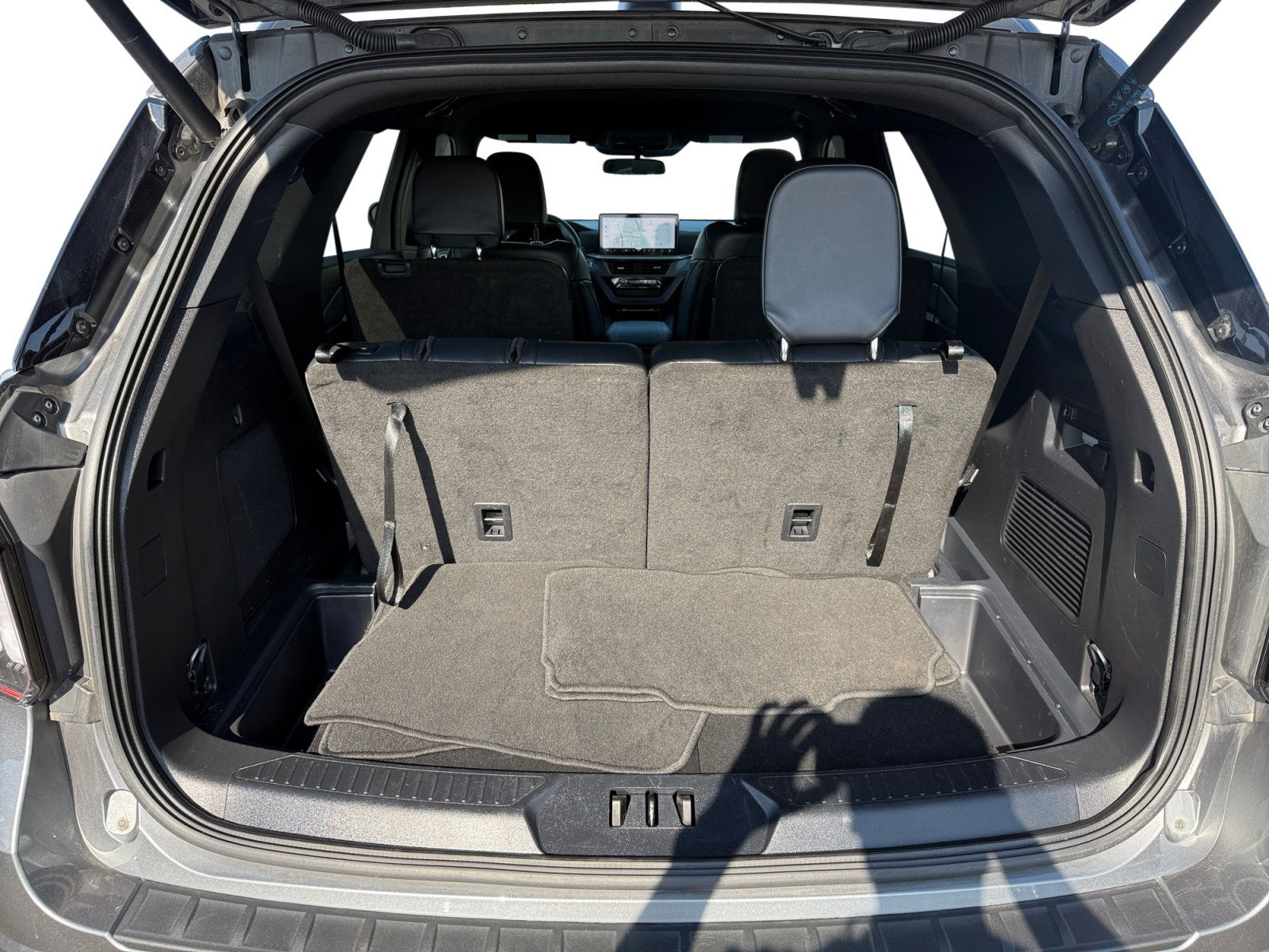 Certified 2025 Ford Explorer ST-Line AWD/4WD image 17