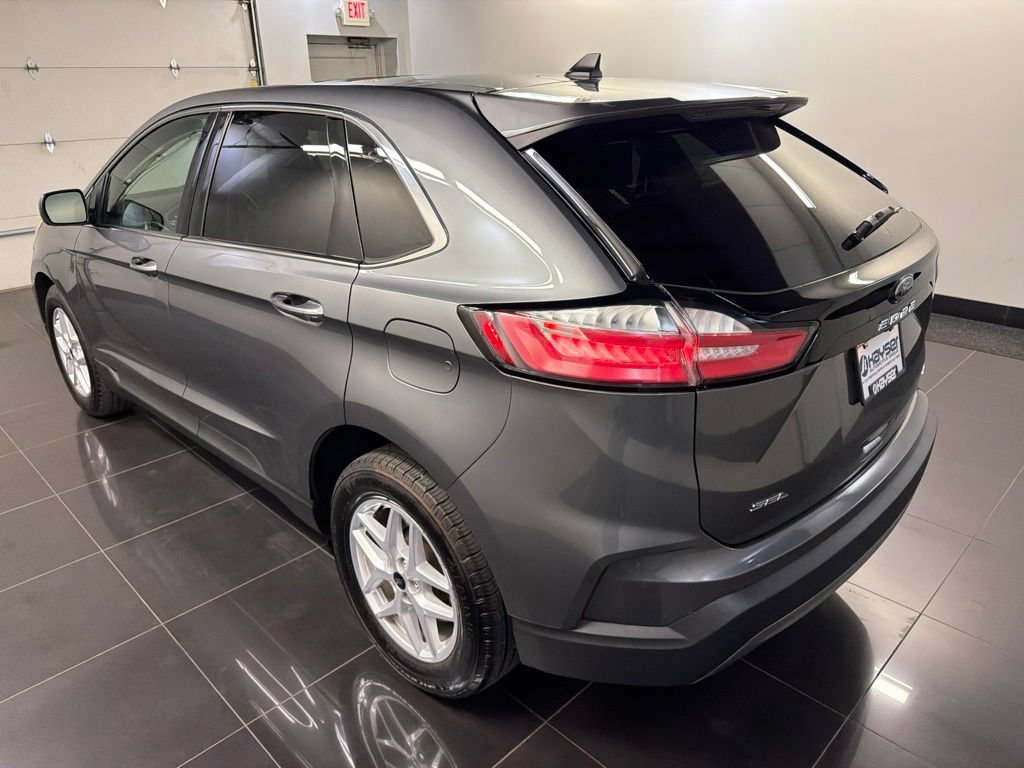 Certified 2024 Ford Edge SEL w/ Convenience Package AWD/4WD image 4